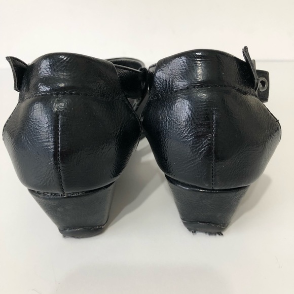 A2 by Aerosoles Black Wedge Sandals - Picture 4 of 9